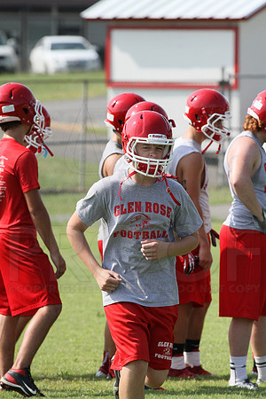 Glen Rose football practice 2 adays 8-5-13 (© Justin Manning) JWM0010