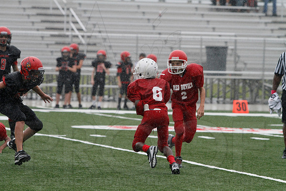 Mt. Pine @ Harmony Grove Peewee 10-5-13 (© Justin Manning) JWM0105