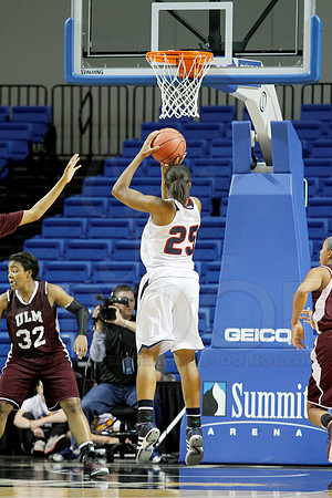 Florida Atlantic vs. UL-Monroe Women's JWM0196 (©Justin Manning)