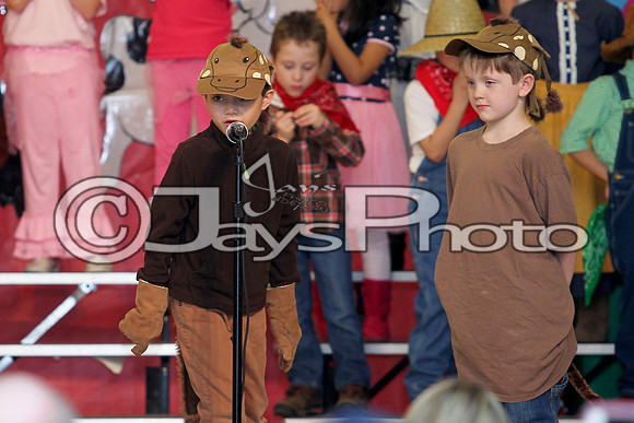 Sheridan Elementray Play_3-7-17_JWM_00055