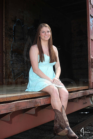 Collin & Makayla Senior pics 4-14-13 (© Justin Manning) JWM0250