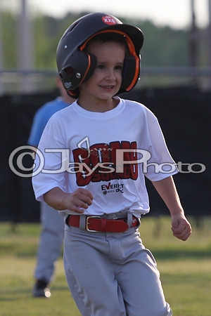 Bomb Squad vs. Cardinals 6-7 year old (Pitching Machine) 5-5-2015 (©Justin Manning) JWM_0079