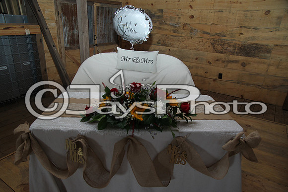 Mollie & Dustin Derrick 10-21-17_JWM0011