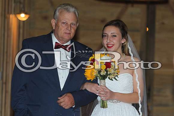 Mollie & Dustin Derrick 10-21-17_JWM0116