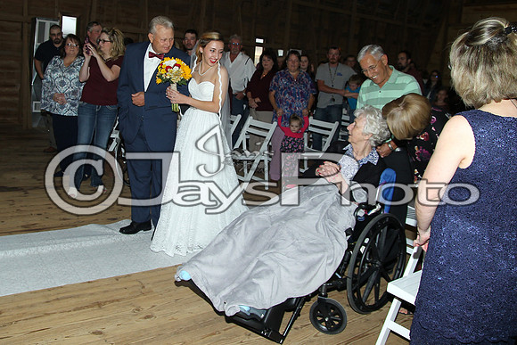 Mollie & Dustin Derrick 10-21-17_JWM0123