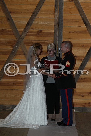 Mollie & Dustin Derrick 10-21-17_JWM0160