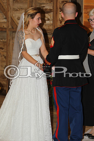 Mollie & Dustin Derrick 10-21-17_JWM0193