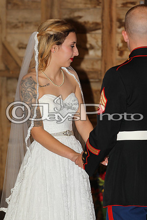 Mollie & Dustin Derrick 10-21-17_JWM0195