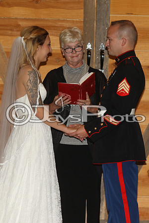 Mollie & Dustin Derrick 10-21-17_JWM0200