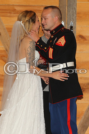 Mollie & Dustin Derrick 10-21-17_JWM0202