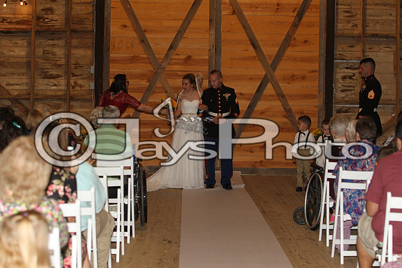 Mollie & Dustin Derrick 10-21-17_JWM0210