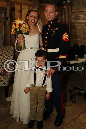 Mollie & Dustin Derrick 10-21-17_JWM0225