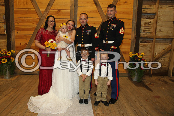 Mollie & Dustin Derrick 10-21-17_JWM0260