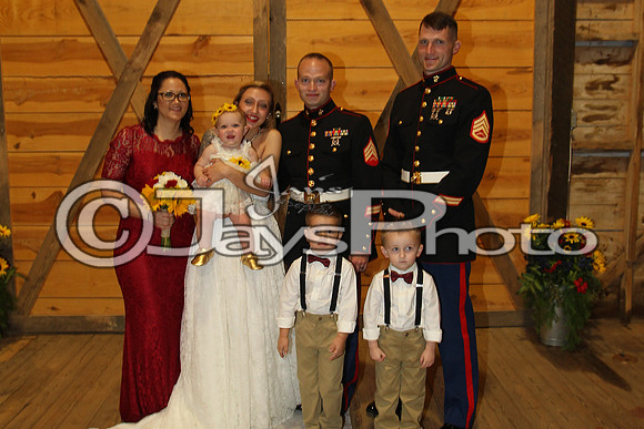 Mollie & Dustin Derrick 10-21-17_JWM0267