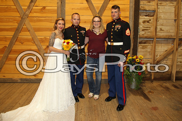 Mollie & Dustin Derrick 10-21-17_JWM0294