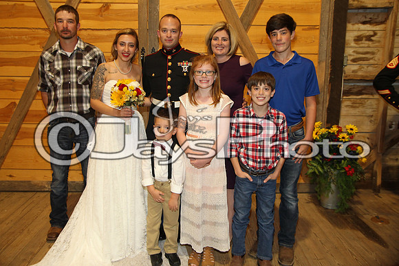 Mollie & Dustin Derrick 10-21-17_JWM0298