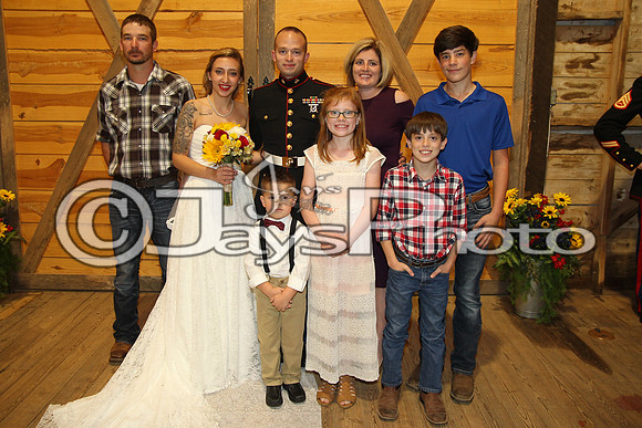 Mollie & Dustin Derrick 10-21-17_JWM0299
