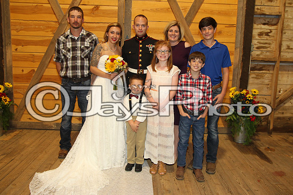 Mollie & Dustin Derrick 10-21-17_JWM0301