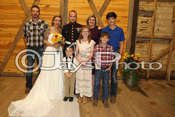 Mollie & Dustin Derrick 10-21-17_JWM0302
