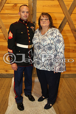 Mollie & Dustin Derrick 10-21-17_JWM0308