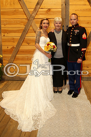 Mollie & Dustin Derrick 10-21-17_JWM0313