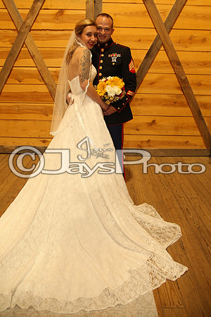 Mollie & Dustin Derrick 10-21-17_JWM0321