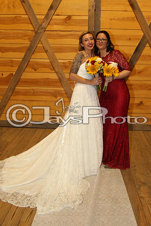 Mollie & Dustin Derrick 10-21-17_JWM0336