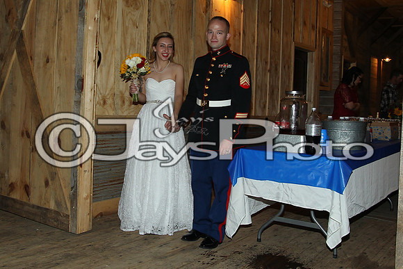 Mollie & Dustin Derrick 10-21-17_JWM0406