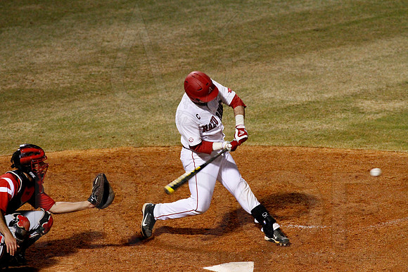 Miss Valley State @ Arkansas Baseball 3-27-13 (© Justin Manning) JWM0438