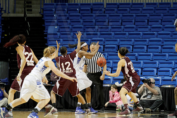 Middle Tennessee vs ULM  Women's 3-9-13 JWM0136 (©Justin Manning)
