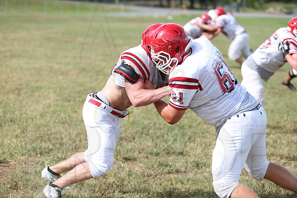 Glen Rose Football Practice 9-2-2014 (©Justin Manning) JWM_76