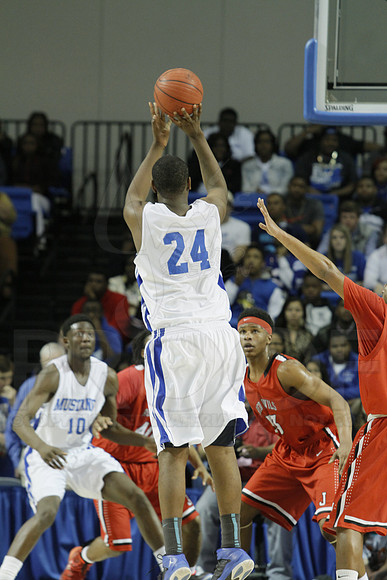 5A Boys State Finals-Forrest City vs. Jacksonville 3-14-2014 (© Justin Manning) JWM_0006