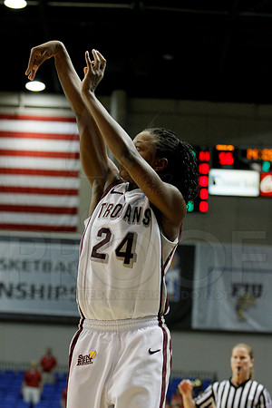 Western Kentucky vs. UALR Women's 3-10-13 JWM0096 (©Justin Manning)