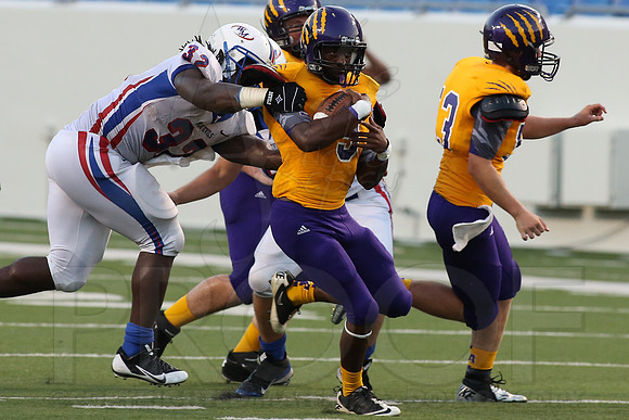 Ashdown vs West Memphis 9-2-13 (© Justin Manning) JWM0162