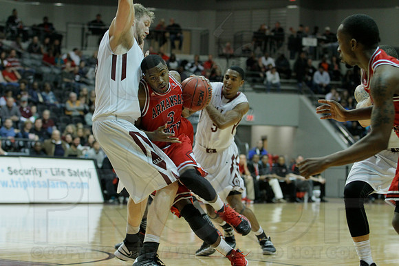 Arkansas State @ UALR Men's Basketball 3-1-2014 (© Justin Manning) JWM_0111