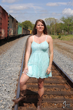 Collin & Makayla Senior pics 4-14-13 (© Justin Manning) JWM0211