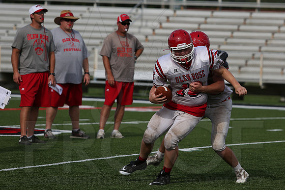 Glen Rose Football Practice 9-2-2014 (©Justin Manning) JWM_197