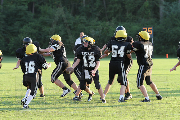 Bauxite Black-Gray games 4th, 5th, 6th, Junior high, Senior high scrimmage 8-22-13 (© Justin Manning) JWM0159
