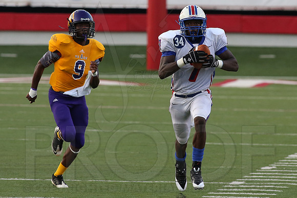Ashdown vs West Memphis 9-2-13 (© Justin Manning) JWM0087
