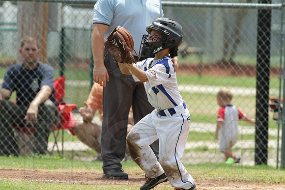 Benton vs. Sylvan Hills 5-6 year old All Stars 7-11-2014 (©Justin Manning) JWM_201