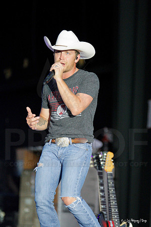 Justin Moore Concert 8-4-12(Justin Manning)105