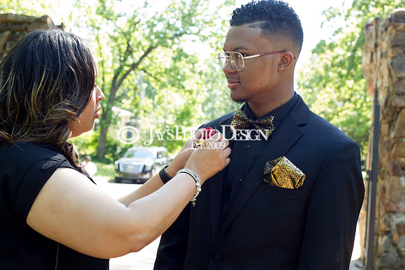King Prom Photos 4-28-18_0032