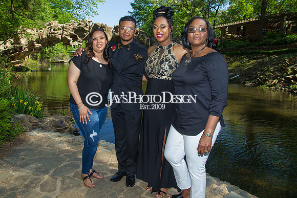King Prom Photos 4-28-18_0124