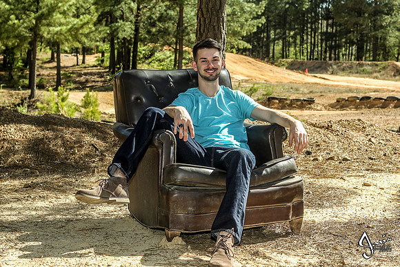 Devin Guthrie senior pictures_JWM_0037