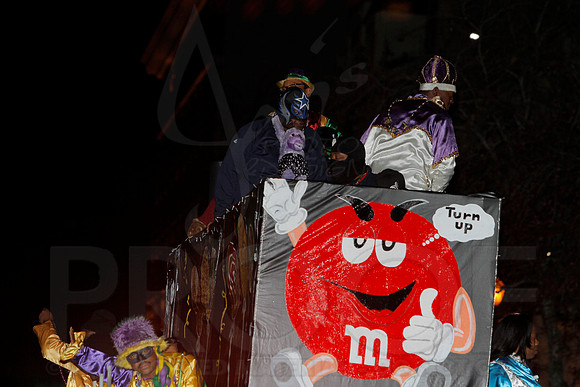 GoDaddy Bowl Mardi Gras Parade (©Justin Manning) JWM_0215