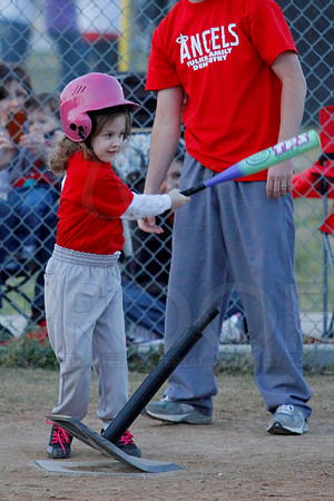 T-ball Angels vs Panthers 3-28-13 (© Justin Manning) JWM0084