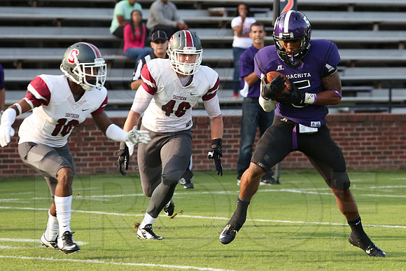Southern Nazarene @ OBU 9-13-2014 (©Justin Manning) JWM_279