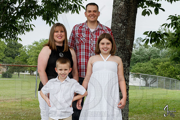 Woods Family-Senior photos 5-23-13 (© Justin Manning) JWM0013