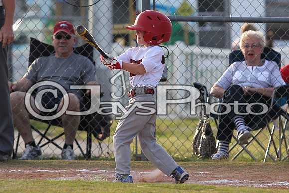 Bomb Squad vs. Cardinals 6-7 year old (Pitching Machine) 5-5-2015 (©Justin Manning) JWM_0146