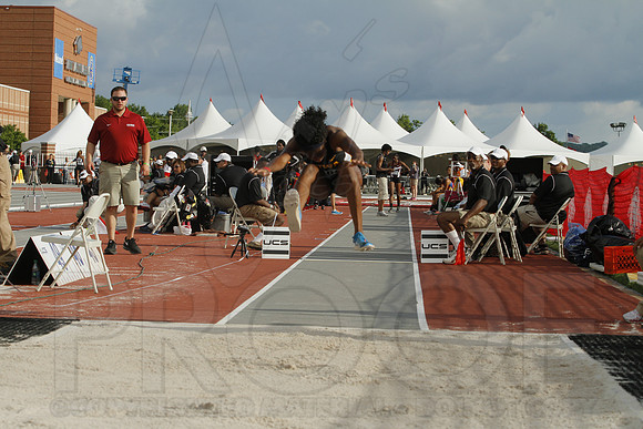 NCAA West Track and Field Preliminaries 5-30-2014 (© Justin Manning) JWM_0106
